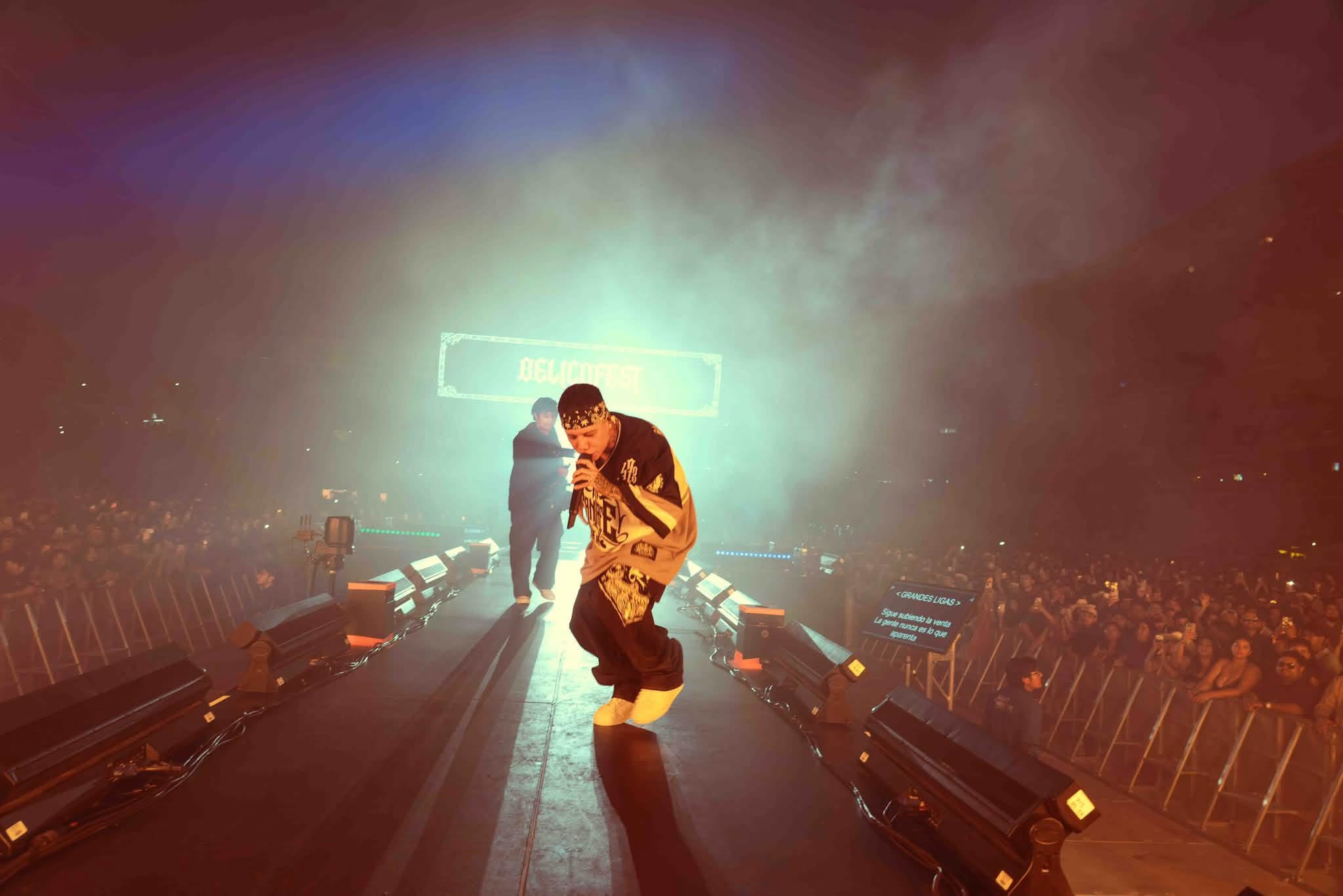 Santa Fe Klan en escenario